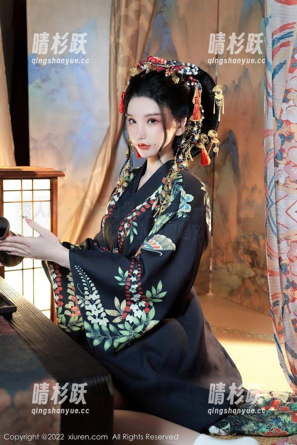秀人网 - 恩一的温柔全套——图片里藏着她的小小反叛吗？