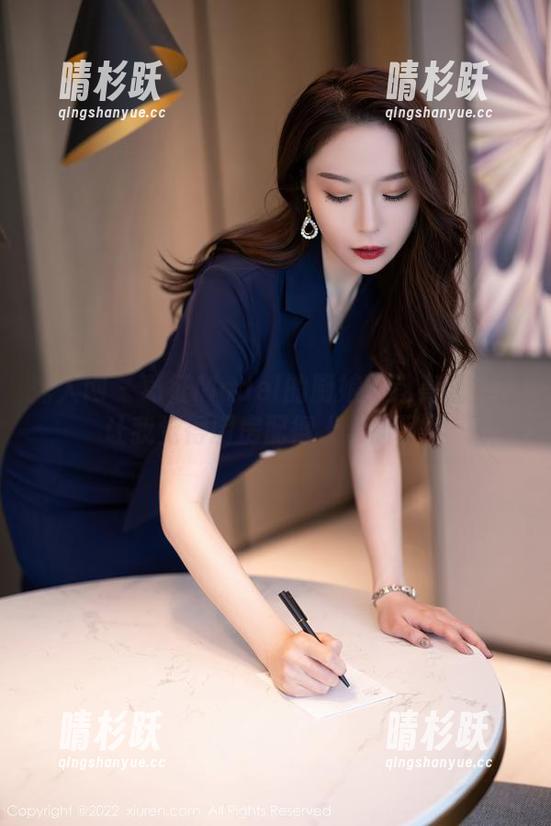秀人网 - 葛征Model的厨娘：这高清美图让我觉得厨房配得上台面了！