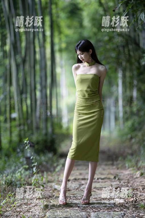 秀人网-葛征Model 秀人网 - 高跟鞋有多高?来葛征Model这边在线美图探讨一番!