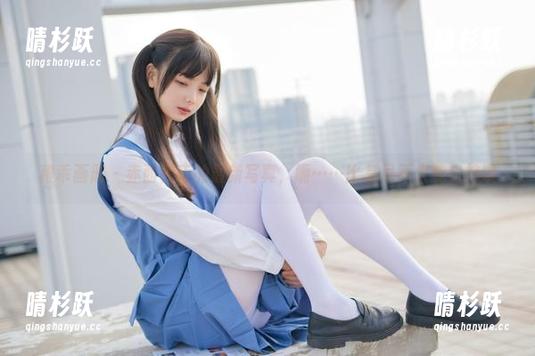 稚乖画册 - 赤西夜夜的最新写真，呃……比基尼不太能自持噢