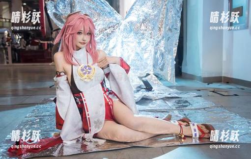 糖果果Candy 糖果果Candy的全套舰长提督写真,管你在想什么,先看再说吧!