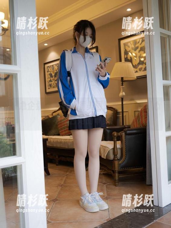 紧急企划-小枫 紧急企划 - 小枫眼镜美图又更新了,真心不明白她的审美!
