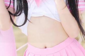 美媛馆 - 不看白裙也有点遗憾——杨晓青儿的写真，随意划出一笔都那么有趣！
