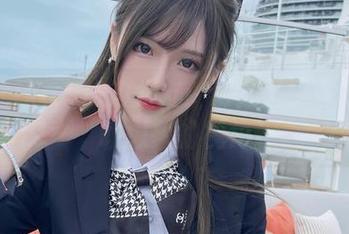 腐团儿Ikaros的女友：精选至于你我都不敢想象的视角