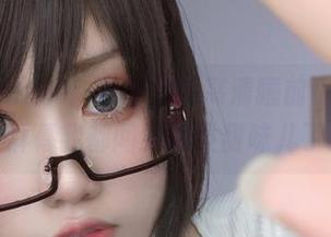 芊川一笑MNK：分享你的高清睡前小甜点，隔着屏幕我都闻到那股甜味儿了！