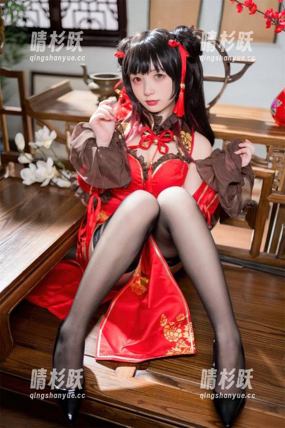 花铃Hana 当花铃Hana走过校园,高清镜头下的无奈