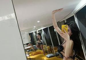 微密圈 - 免费合集在这里，葛征和他的裤里丝闲聊时光！