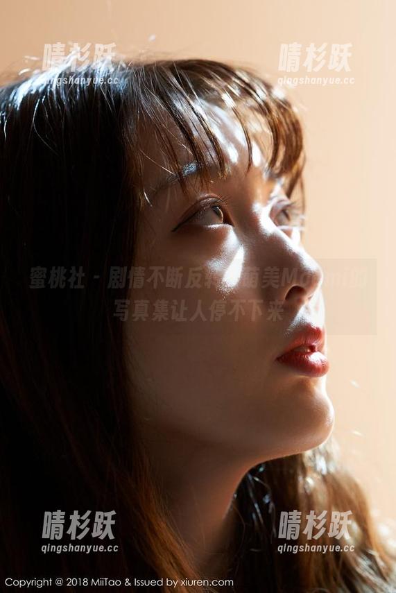 蜜桃社 - 剧情不断反转，萌美Moemi的写真集让人停不下来