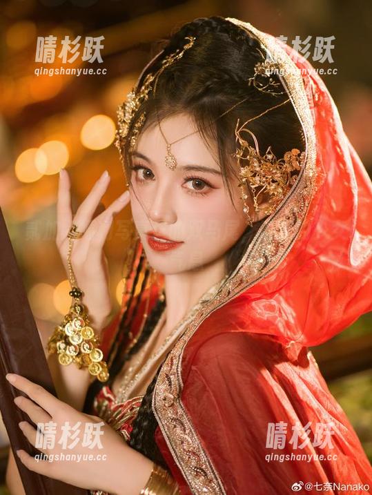 贰加六 贰加六福利写真里的双马尾,满满的少女气息