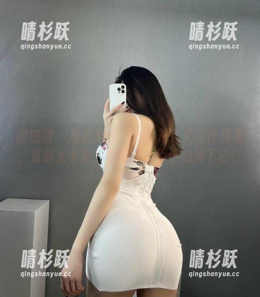 金希儿 微密圈 - 高空窥探——金希儿天台作品集,资源太丰富,可能会一不小心掉下去!