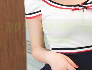 青豆客 - 赵伊彤：这体操服下藏着的美图，不看后悔哦