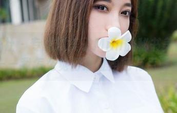 魅妍社 - 专属糯美子Mini的秘书美图更新——我怎么觉得这位角色有点意思？