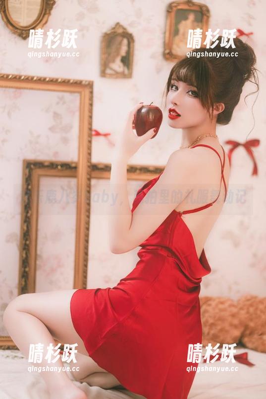 欢乐鹿八岁baby，私拍里的礼服舞动记