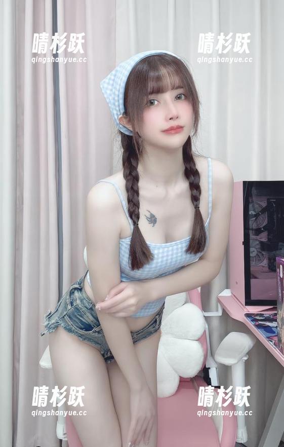 鹿八岁baby原来是死库水的代言人，下载自担风险！